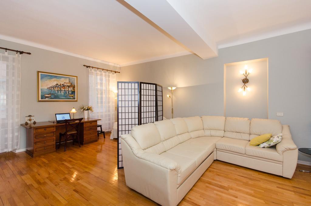 Apartment Noemi Ρόβινι Εξωτερικό φωτογραφία